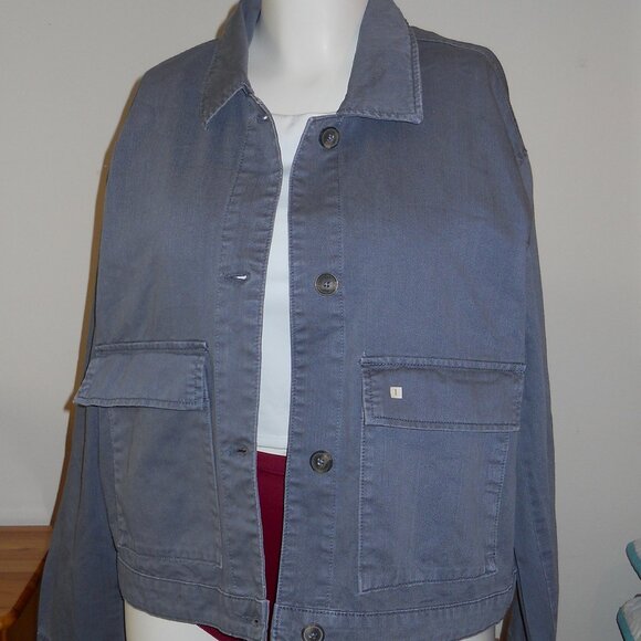 Women's Gap Denim Jacket Size xl NWT - Picture 1 of 5
